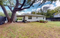 811 N Oak Street, Nevada, MO 64772