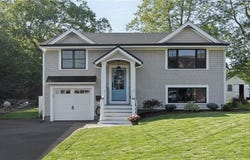 8 Kerins Terrace, Newport, RI 02840