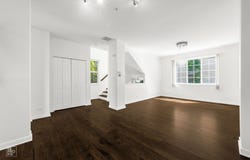 758 Hanbury Drive, Des Plaines, IL 60016