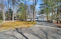 123 Basswood Lane E, Lords Valley, PA 18428