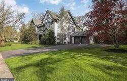 450 SPRUCE LANE, WOODBURY, NJ 08096