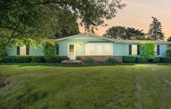 2460 Clairmont Drive, Owosso, MI 48867