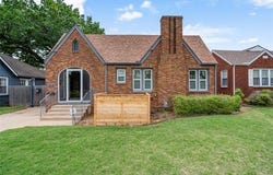 1212 S Knoxville Avenue, Tulsa, OK 74112