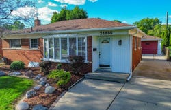 24886 Hayes Street, Taylor, MI 48180