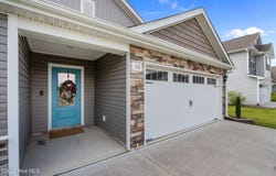 10 N Wandering Lane, Hampstead, NC 28443