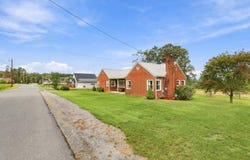 401 Dobson St, Windber, PA 15963