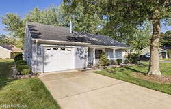 40 Canterbury Drive, Forked River, NJ 08731