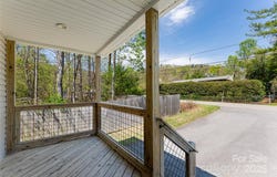 220 Mount Allen Heights, Black Mountain, NC 28711