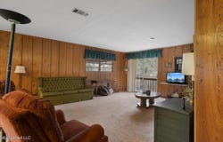 1927 Shady Point Circle, Gautier, MS 39553