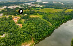 5750 E Lee Hwy, Loudon, TN 37774