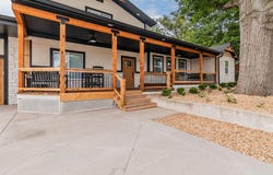 912 Parkview Drive, Hollister, MO 65672