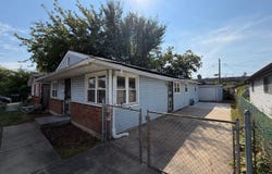 3227 Nelson Avenue, Robbins, IL 60472