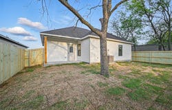 406 Broadway, Whitesboro, TX 76273