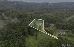 111 Stirling Lane, Hendersonville, NC 28791
