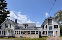 98 Madison Avenue, Madison, ME 04950