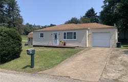 729 Naysmith Rd, N Versailles, PA 15137