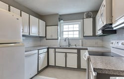 131 S 39th Street, Omaha, NE 68131
