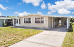 1207 APACHE CIRCLE, TAVARES, FL 32778