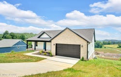 143 Middle Glen Rd, Maynardville, TN 37807