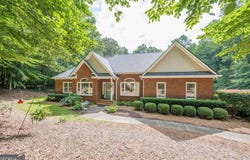 1498 Pinyan, Canton, GA 30115