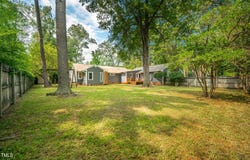 60 Oakwood Drive, Chapel Hill, NC 27517