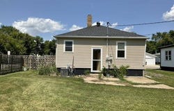 315 4th Street SW, Rugby, ND 58368