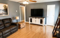 880 Main Street, St Elizabeth, MO 65075