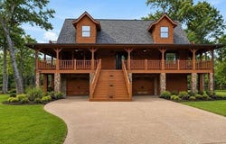 4820 Cypress Lake Dr, Lake Charles, LA 70611
