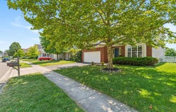 1607 Morrison Farms Drive, Blacklick, OH 43004