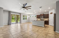 2545 Crowned Eagle Circle SW, Vero Beach, FL 32962
