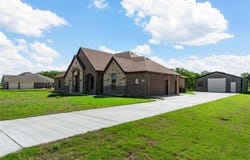 18227 DAKOTA Drive, Terrell, TX 75160