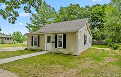326 Church Street, Portland, MI 48875