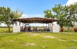 735 Old Zorn Rd, San Marcos, TX 78666