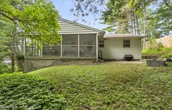 9 Hillside Road, Schaghticoke, NY 12182