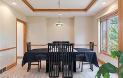 9006 Walkers Lane, Kirtland, OH 44094