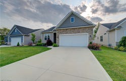 105 W Spring Drive, Elyria, OH 44035
