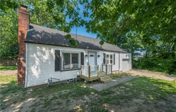 11432 Pearl Road, Strongsville, OH 44136