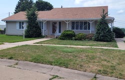 401 Sunset Drive, Hastings, NE 68901