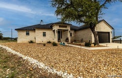 102 Eli Seal, Blanco, TX 78606