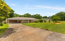 404 Monroe St., Ellisville, MS 39437