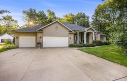 146 Steamburg Drive, East Leroy, MI 49051