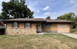 1009 W Walnut, Brownstown, IN 47220
