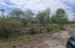 252 Mission River Oaks Road, Woodsboro, TX 78393