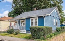 84 Winthrop Ave, Lowell, MA 01851