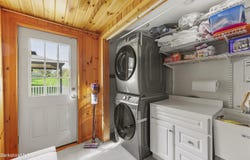 15 Martin Ave, Lee, MA 01238