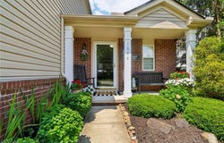 1064 Molland Drive, Brunswick, OH 44212