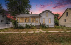 826 Elliott Avenue, Grand Haven, MI 49417