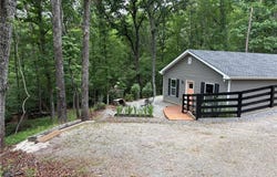 312 Aurum Hill Drive, Cleveland, GA 30528