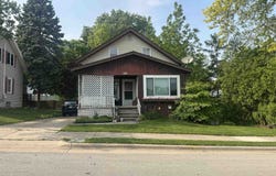 408 PARK Avenue, LITTLE CHUTE, WI 54140