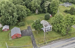 6 Halfmoon Drive, Waterford, NY 12188